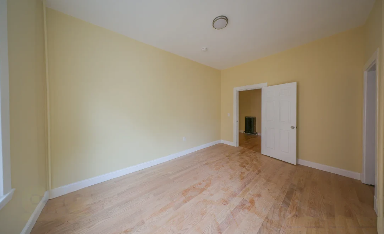 22 Grand View Ave, Prospect Hill