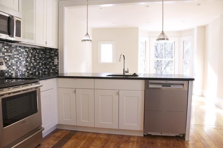 5 bed, 2 bath apartment for rent at 83 Windsor St Unit 2, Roxbury — photo 2 of 8