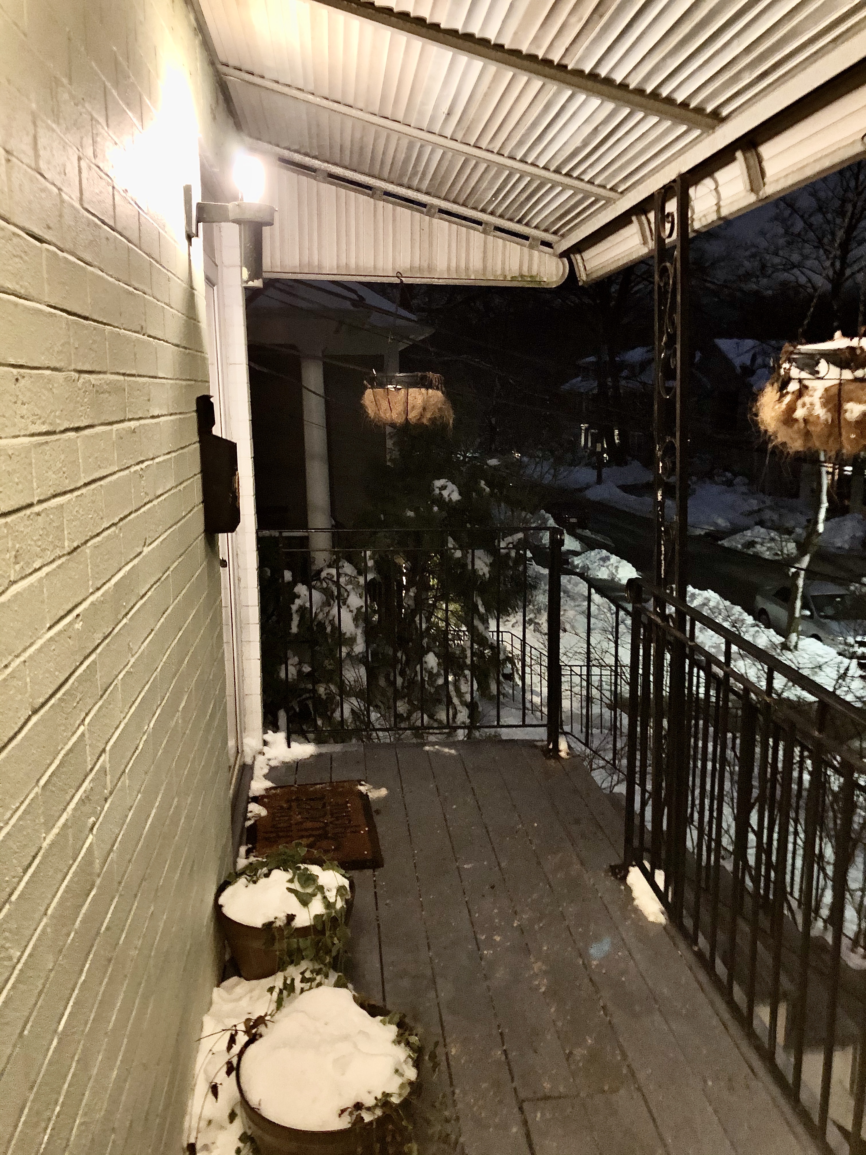 3 bed, 1 bath apartment for rent at 40 Clark Rd Unit 1, Brookline Village — photo 3 of 13