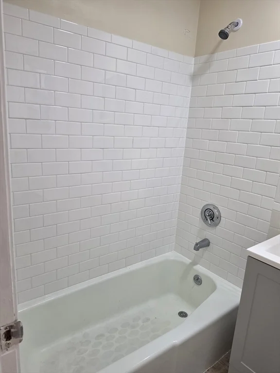 838 Western Ave, Lynn