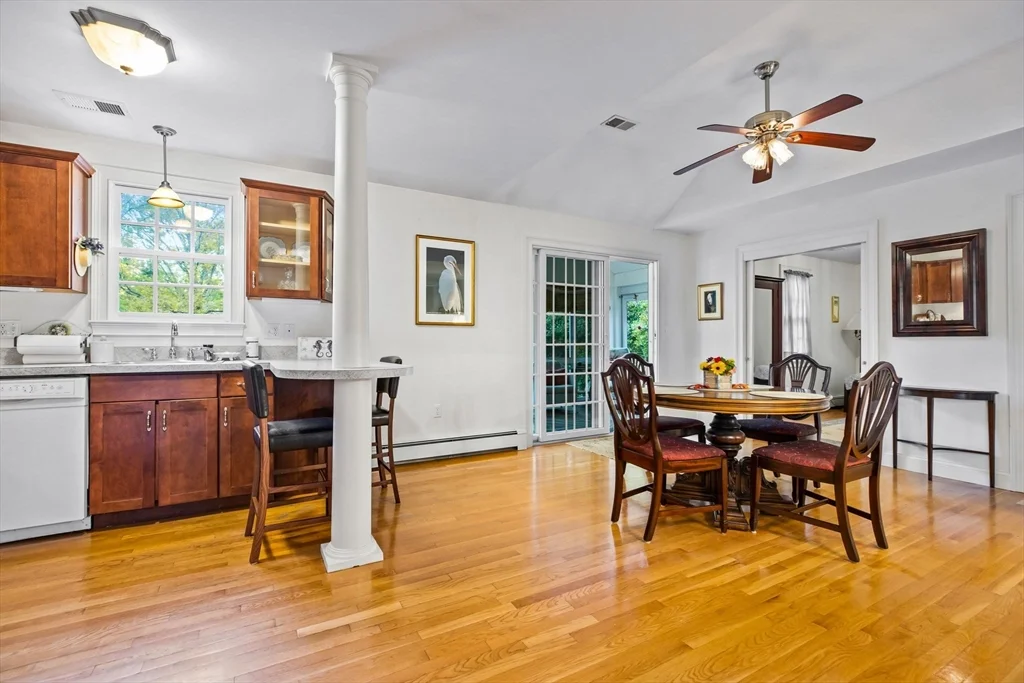 66 Mann Lot Rd, Scituate