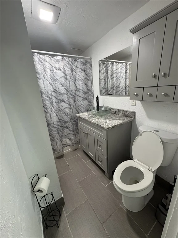 8 Shelby St, East Boston