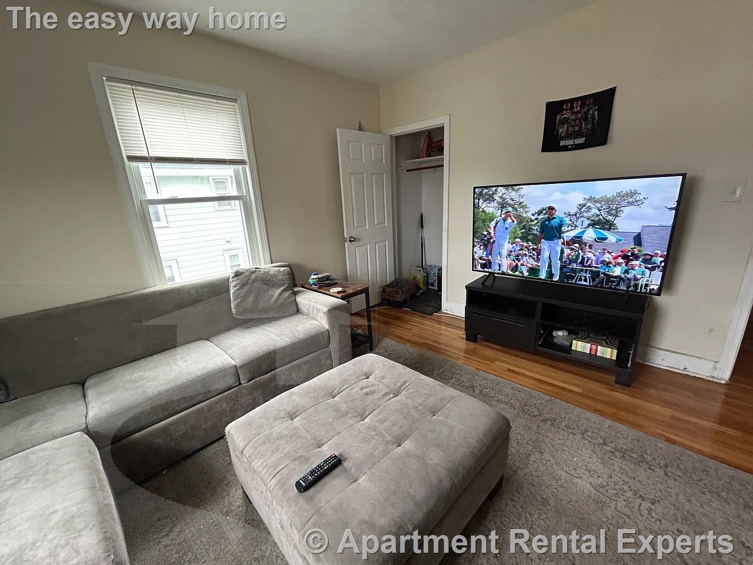 41 Hancock Ave, Tufts