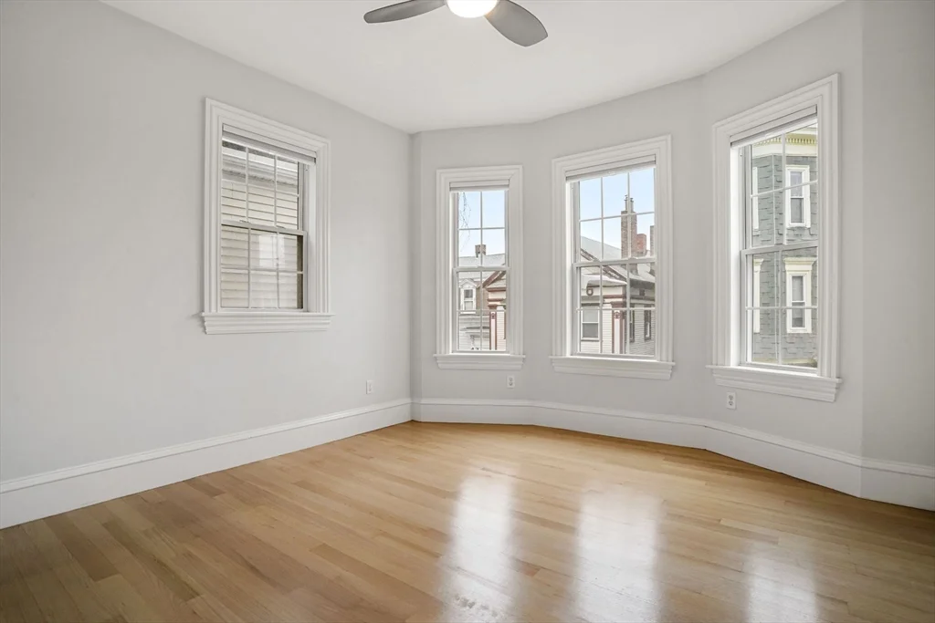 703 East 4th St, South Boston