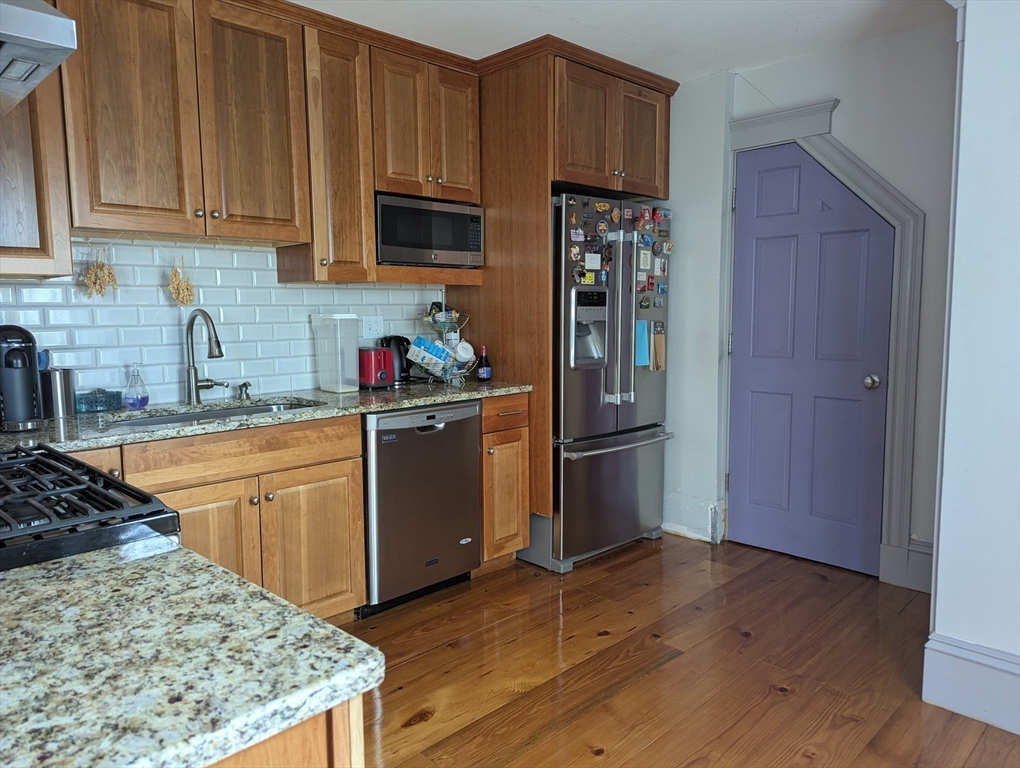 7 Weymouth Ave, West Roxbury