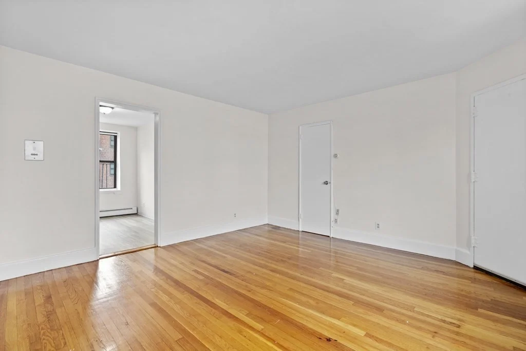 11 Victory Rd, Dorchester