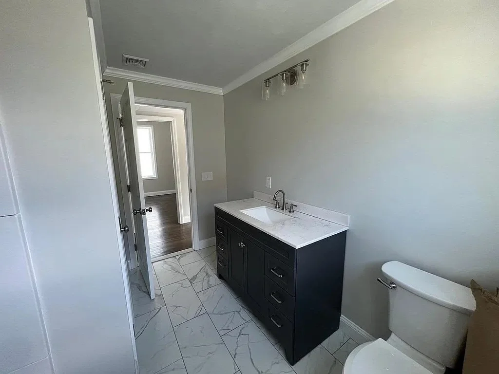 20 Meadow St, Fall River