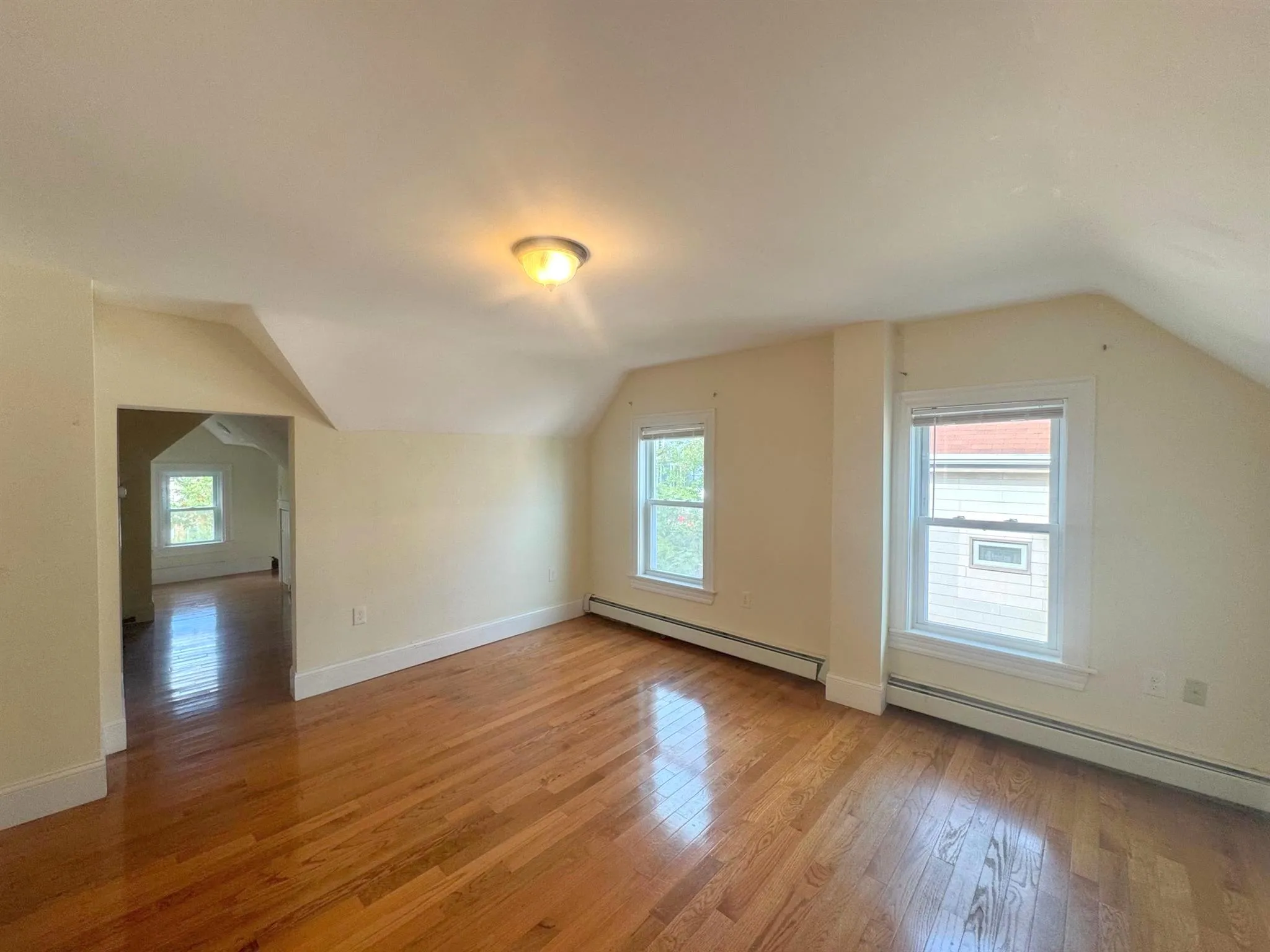 102 Sycamore St, Winter Hill