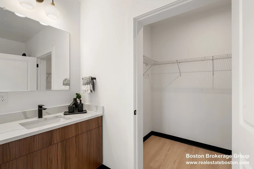 600 Broadway, South Boston