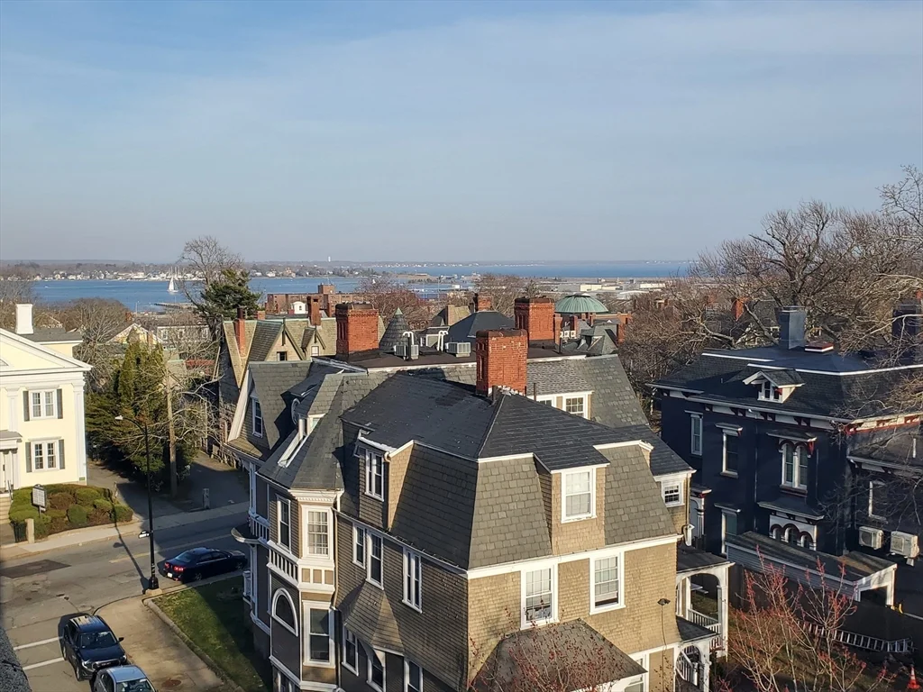 415 County St, New Bedford