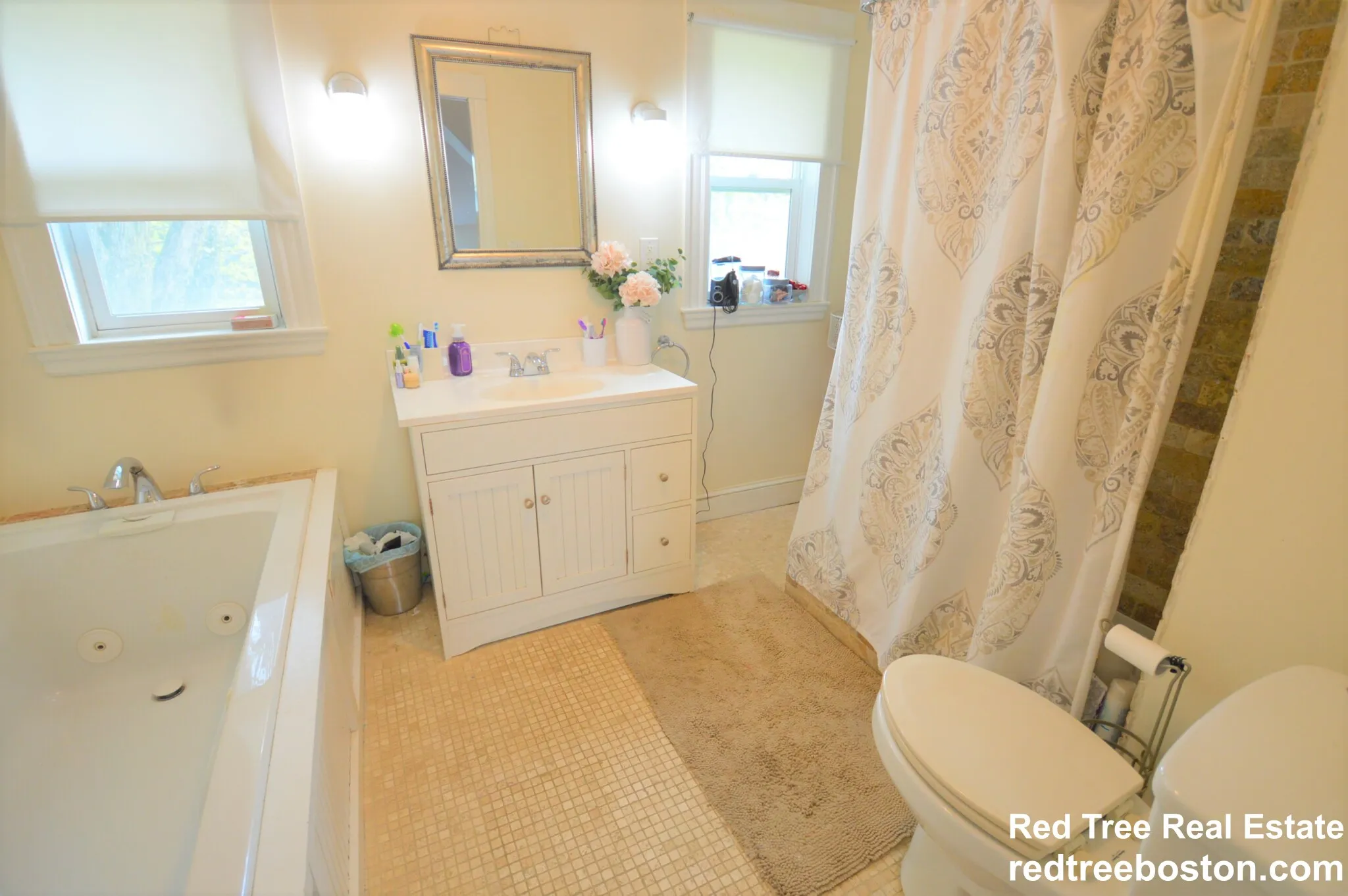 14 Breck Ave, Oak Square