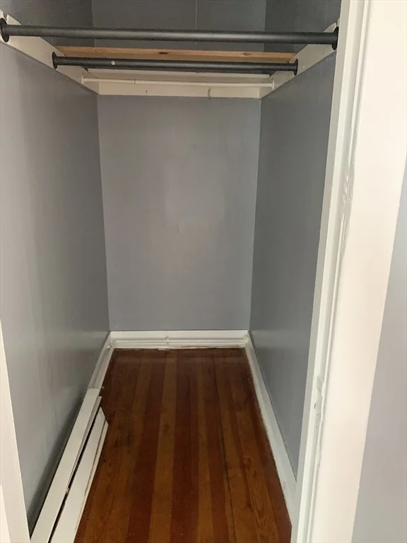 70 Price Pl, Fall River