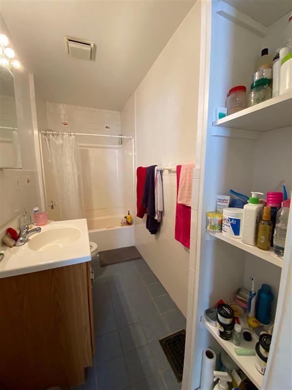 11 Cameron Ave, Teele Square