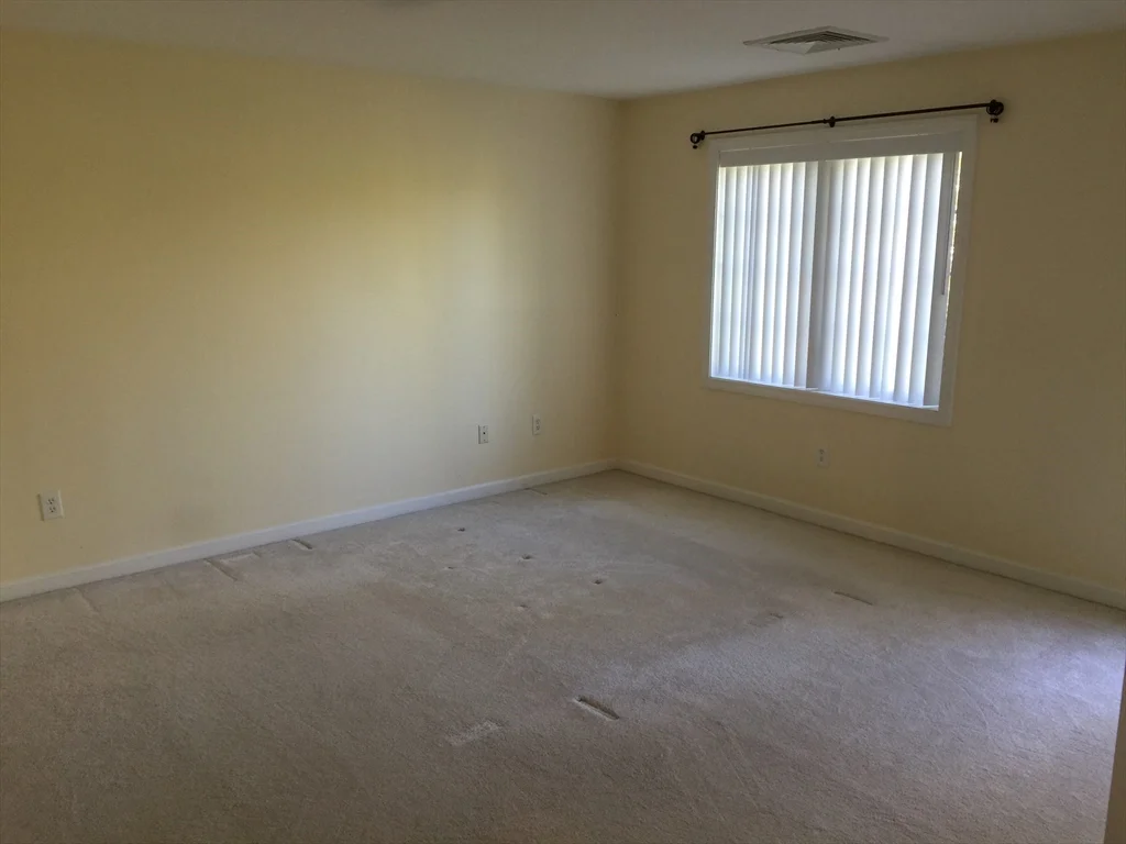 7 Conant Rd, Winchester