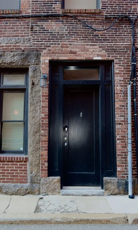 57 North Washington St, North End