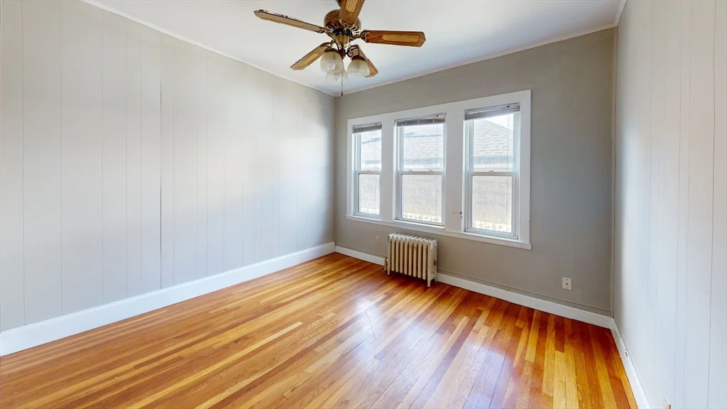 48 Oak St, East Dedham