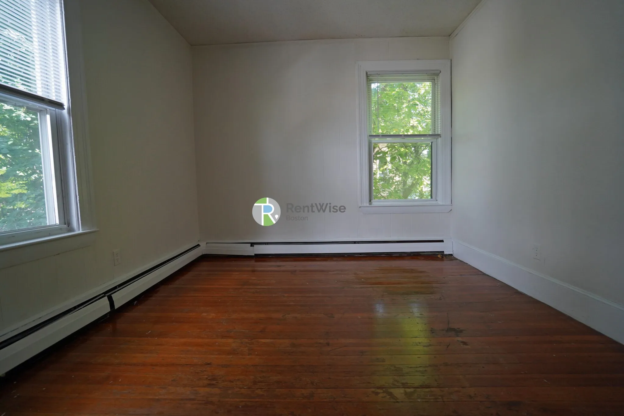 1 Ashford Ct, Allston