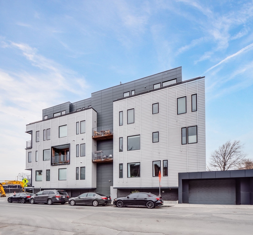 2 West 6th St, South Boston