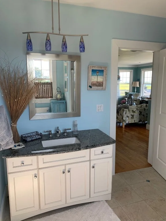 4 Creek St, Mattapoisett
