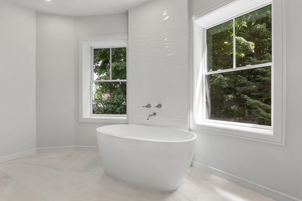 6 Claflin Rd, Aspinwall Hill