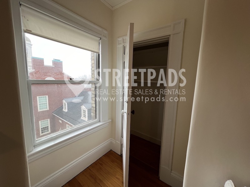 2 Ware St, Mid-Cambridge