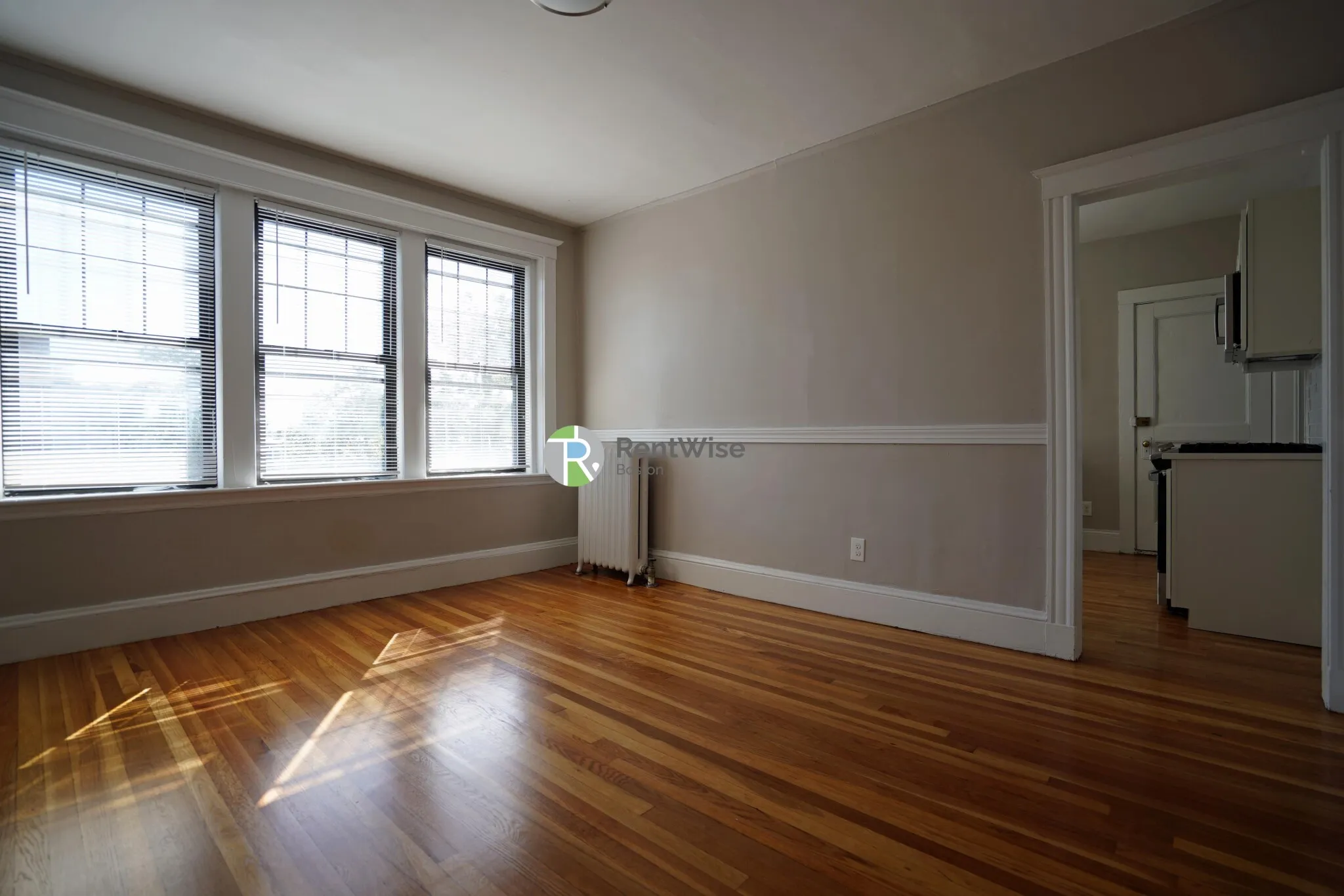 292 Harvard St, Mid-Cambridge