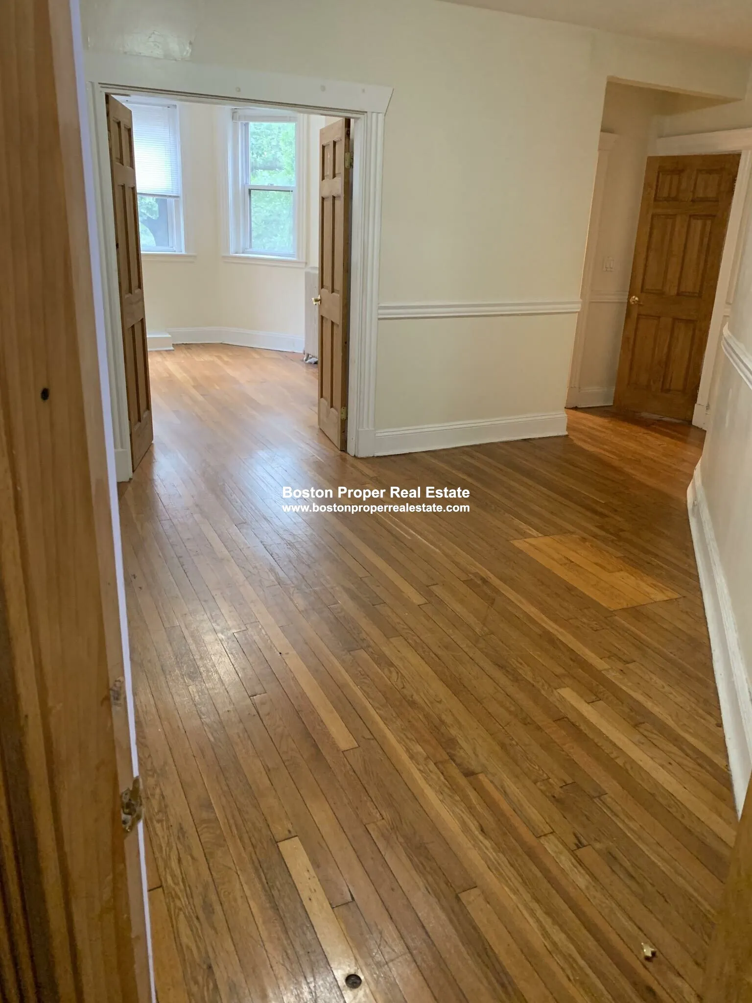 352 Riverway, Mission Hill