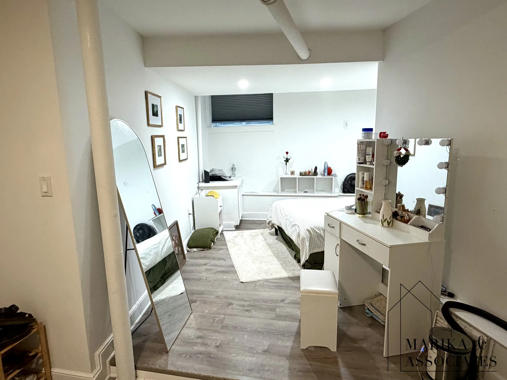576 Washington St, Brookline
