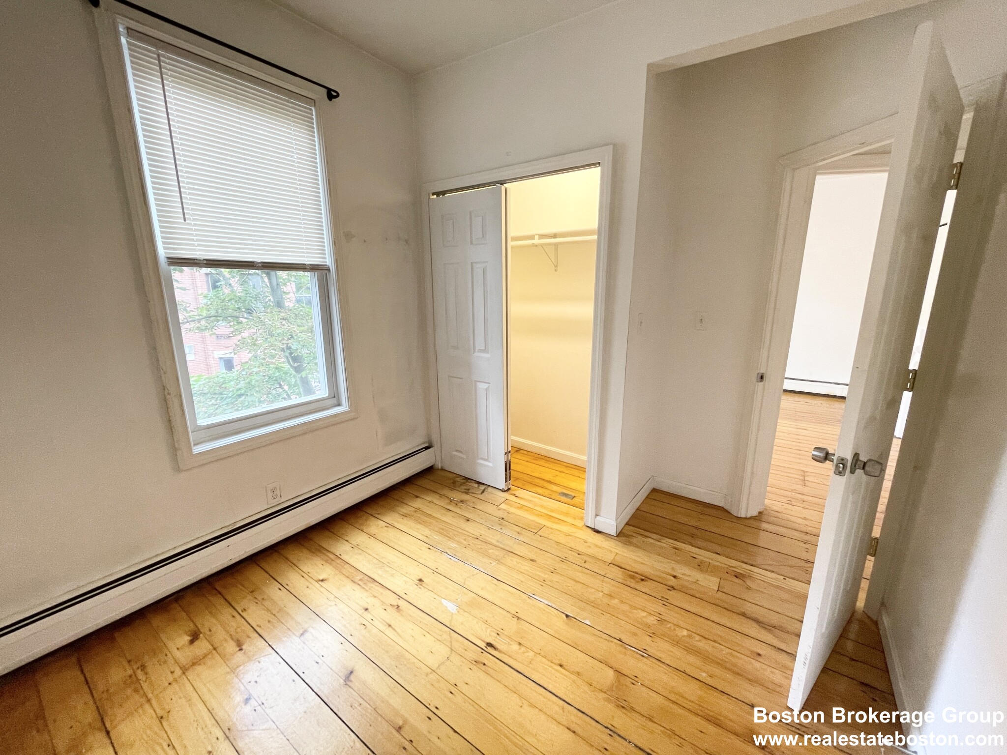 52 Delle Ave, Mission Hill