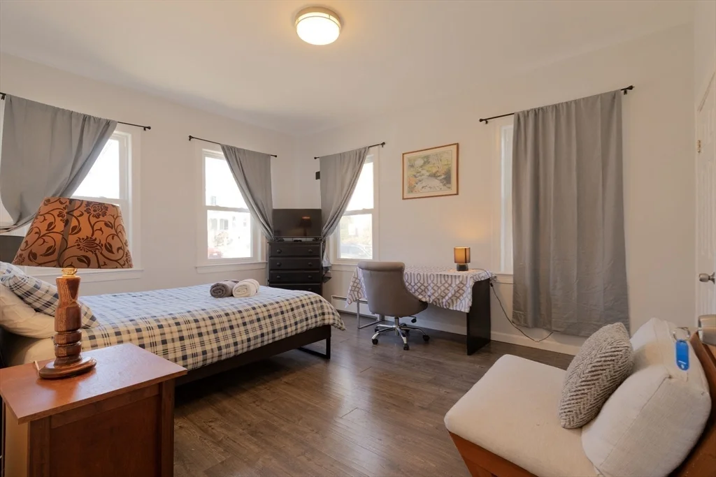 157 Perkins St, East Somerville