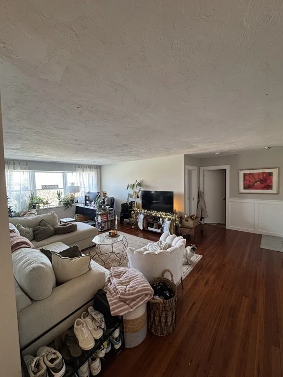 21 Middlesex Ave, Worcester