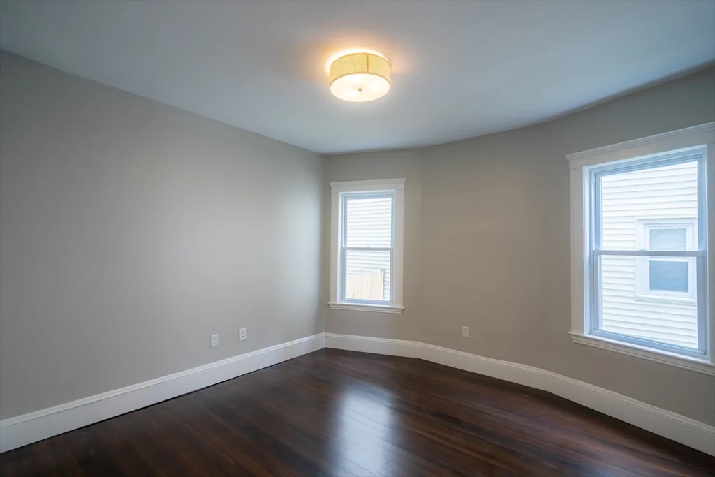 101 Draper St, Dorchester