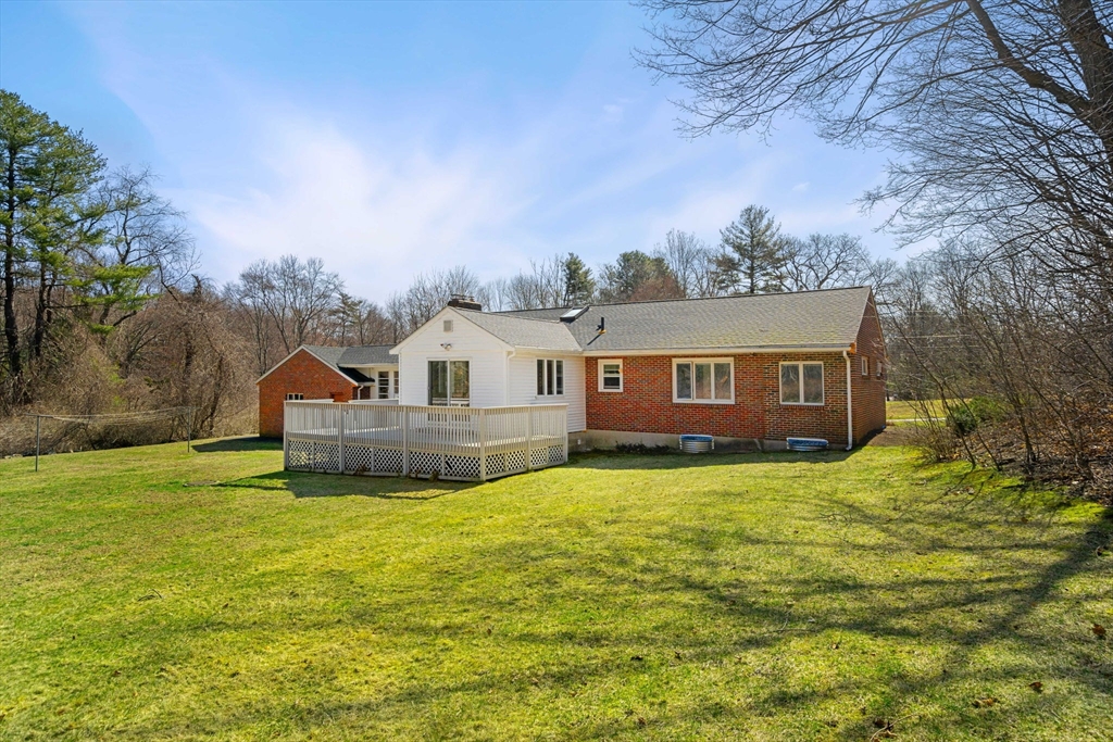 115 Mill St, Lincoln