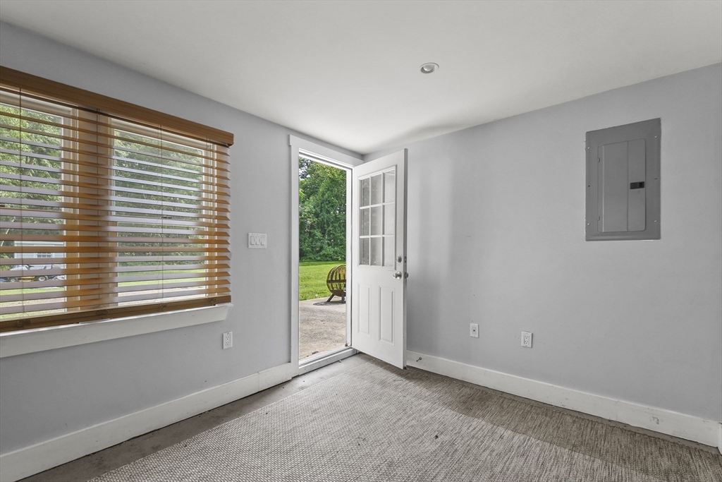 114 Old Oaken Bucket Rd, Norwell