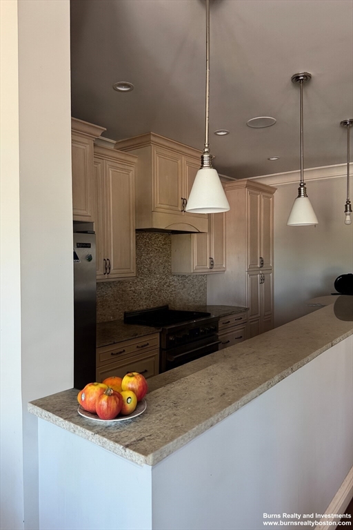 3 M St, South Boston