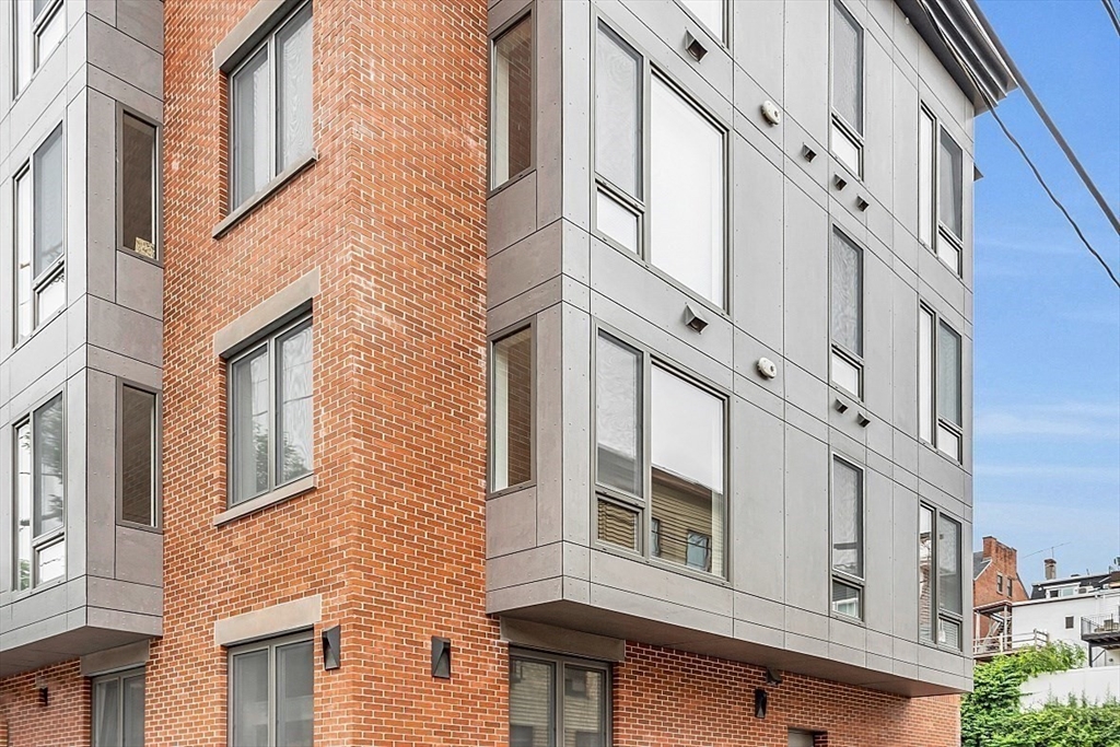 389 Sumner, East Boston