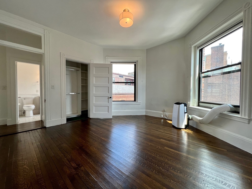 382 Commonwealth Ave, Back Bay