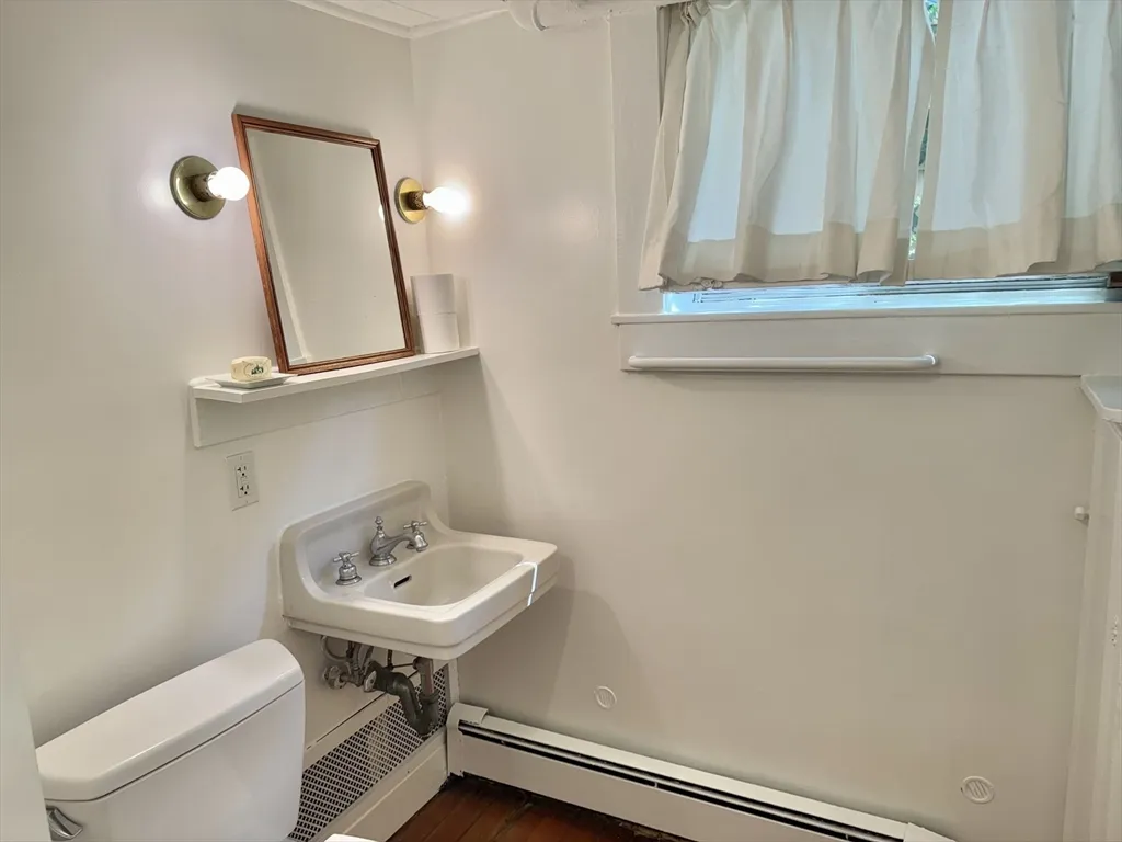 12 Humboldt St, Neighborhood Nine