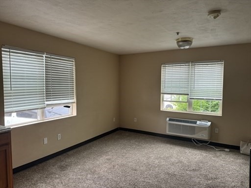 65 Crocker, Mansfield