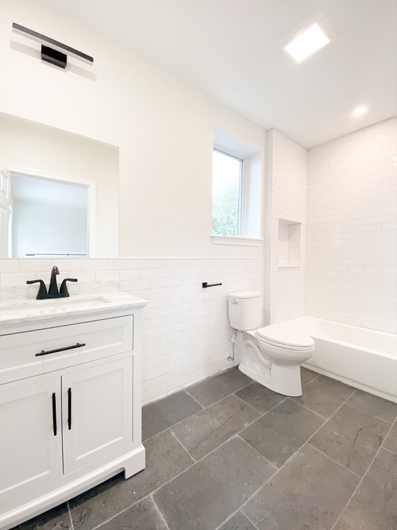 171 Everett St, Allston