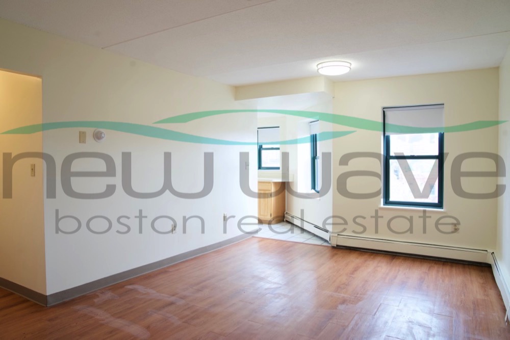 400 Massachusetts Ave, South End