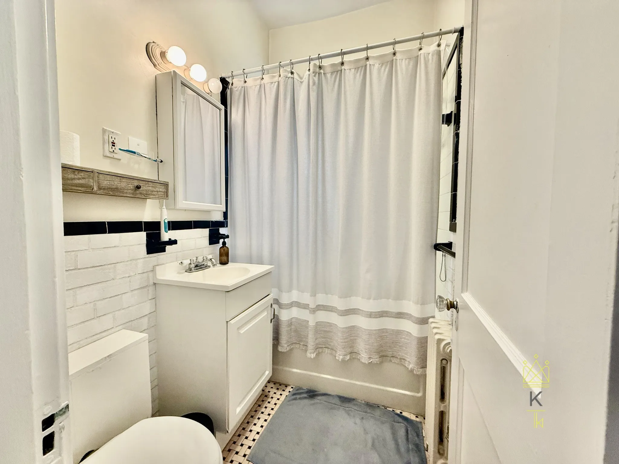 1477 Beacon St, Griggs Park