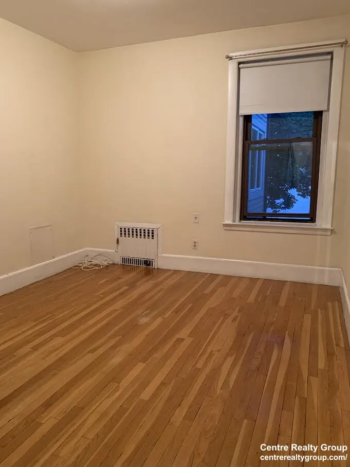 39 Saint Paul St, Coolidge Corner