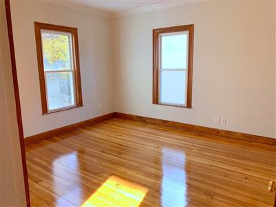 95 Cedar St, Powder House Square