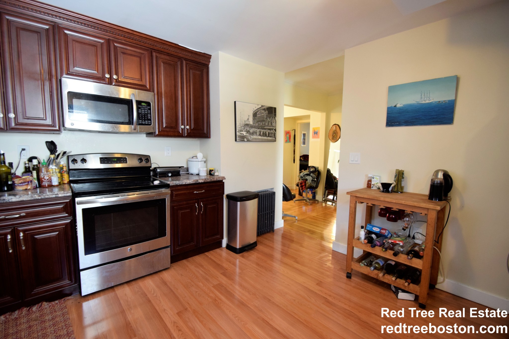 25 Oak Square Ave, Oak Square