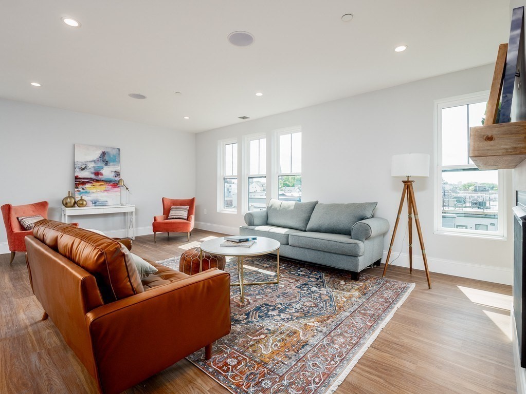 45 L St, South Boston
