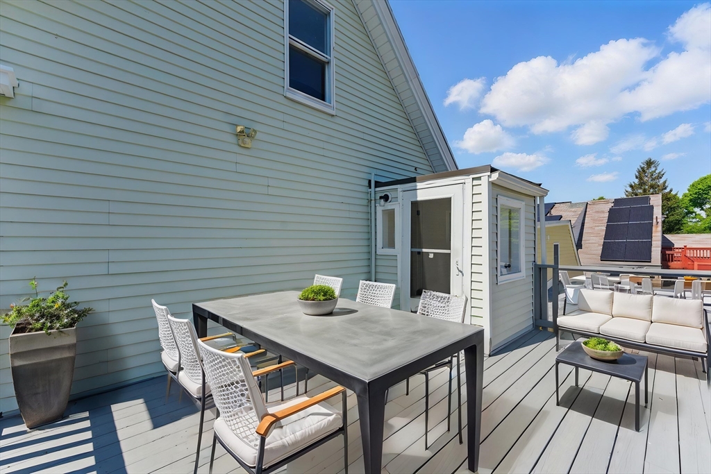 80 Shirley St, Winthrop