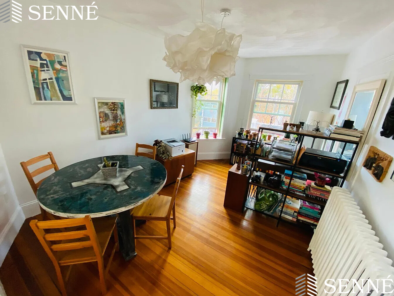 10 Bowdoin St, Neighborhood Nine