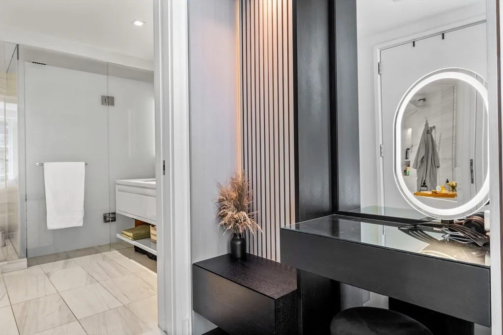 150 Seaport Blvd, Seaport District