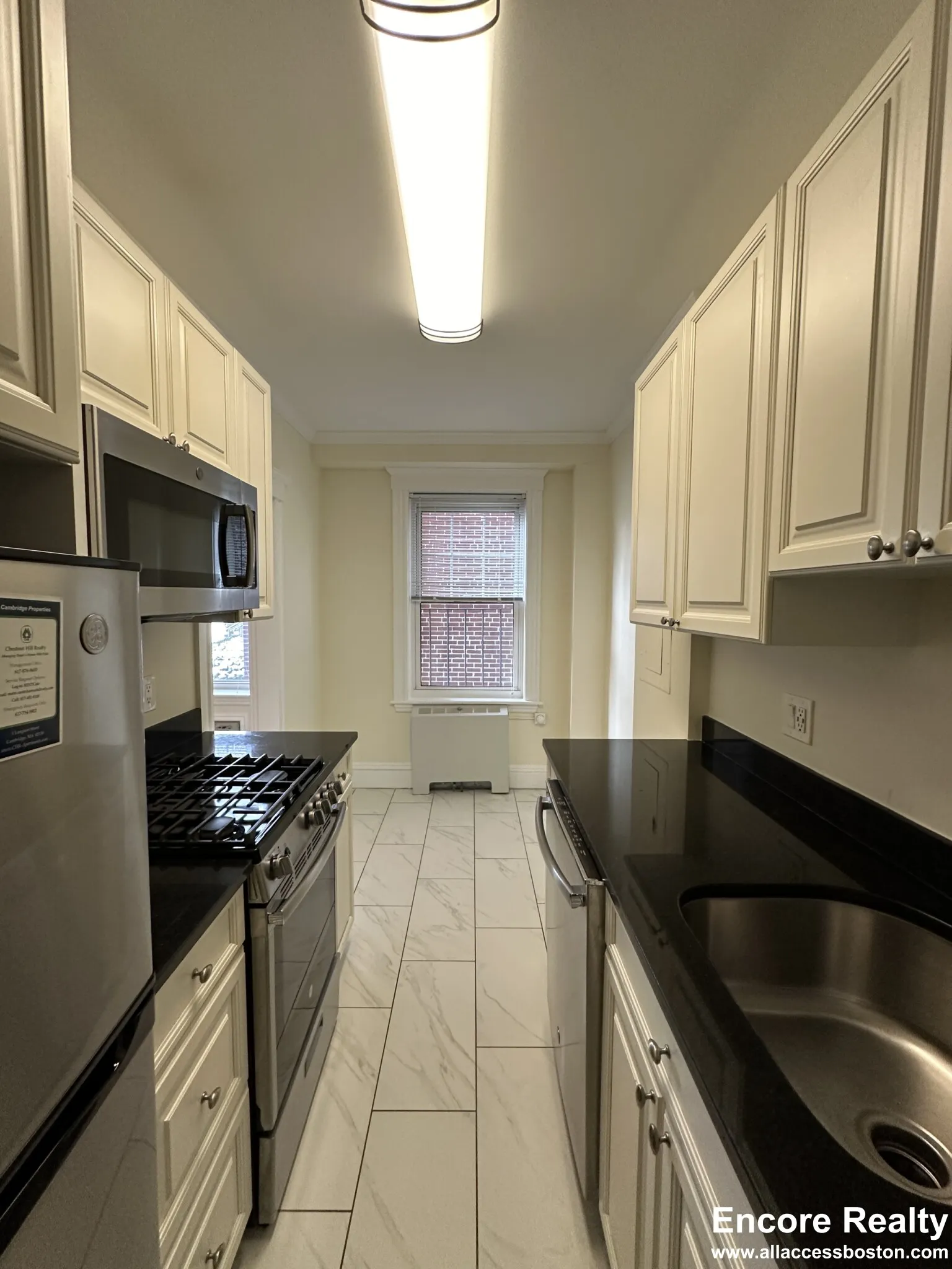 24 Chauncy St, Neighborhood Nine